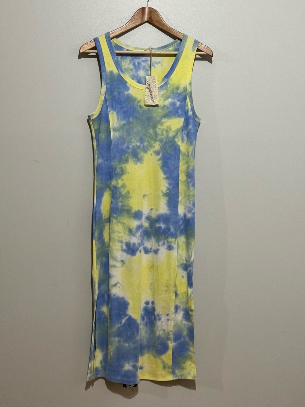 NWT. Mystree Sleeveless Tie-Dye Maxi Ribbed Stretch Dress in Yellow & Blue. L
